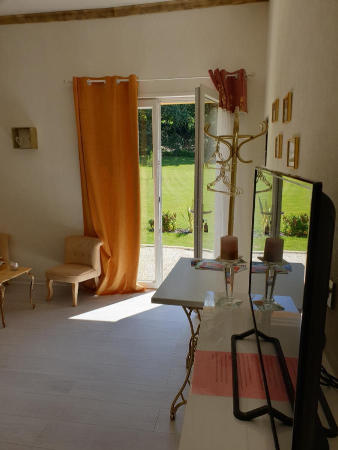 Domaine Mon Doux Reve Bed & Breakfast Terrasson-Lavilledieu Exterior photo