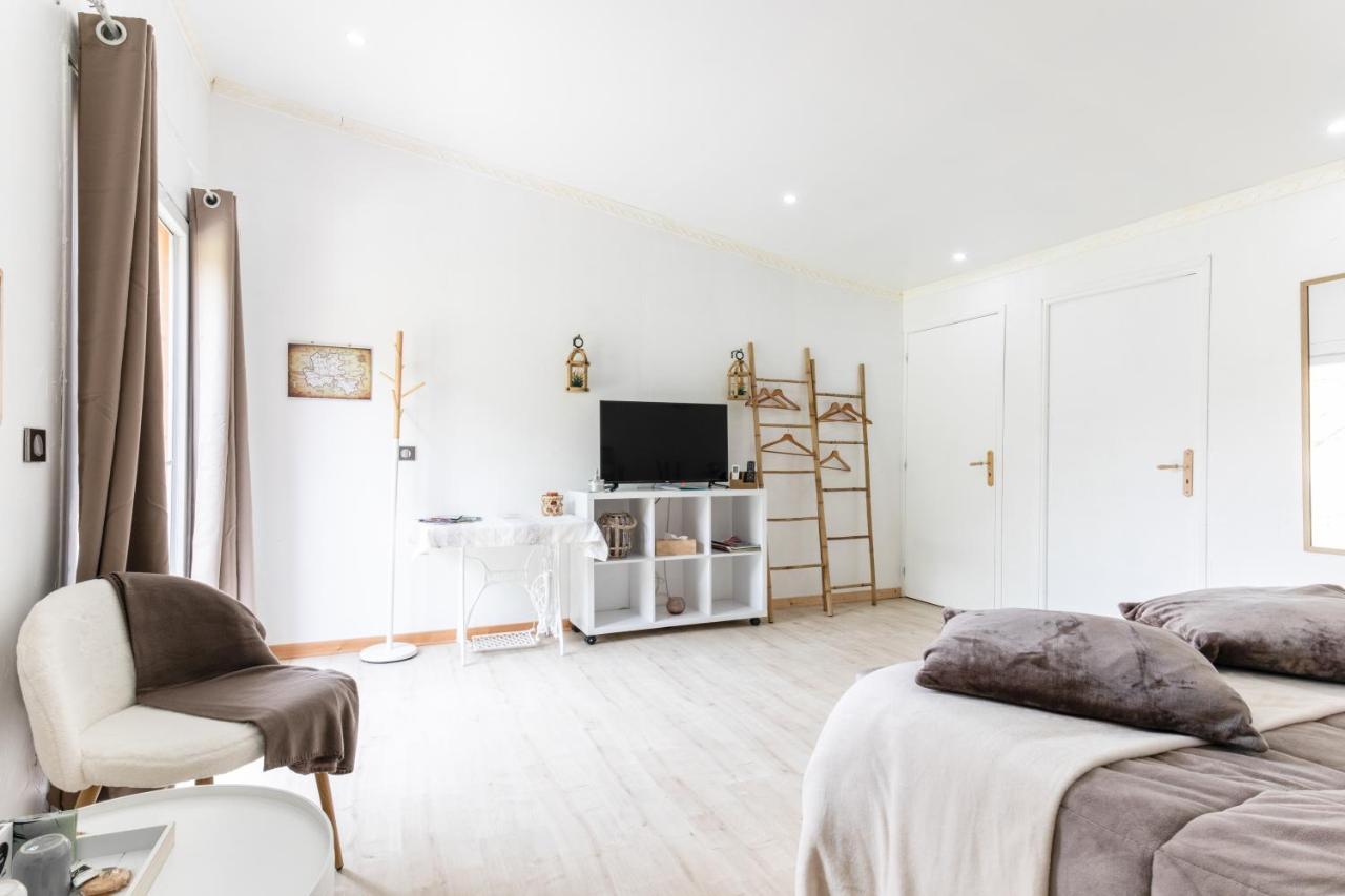 Domaine Mon Doux Reve Bed & Breakfast Terrasson-Lavilledieu Exterior photo